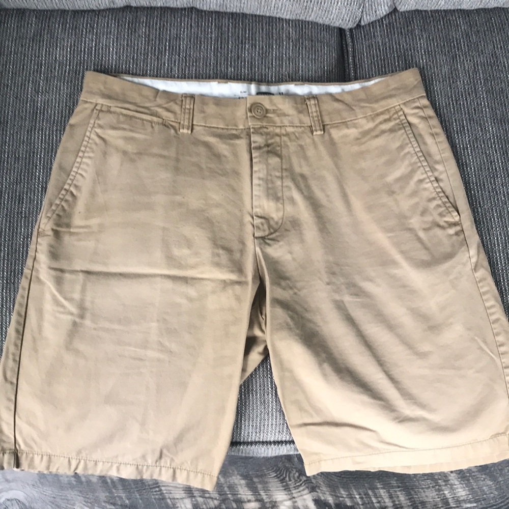 Men's Khaki Shorts - Size 33